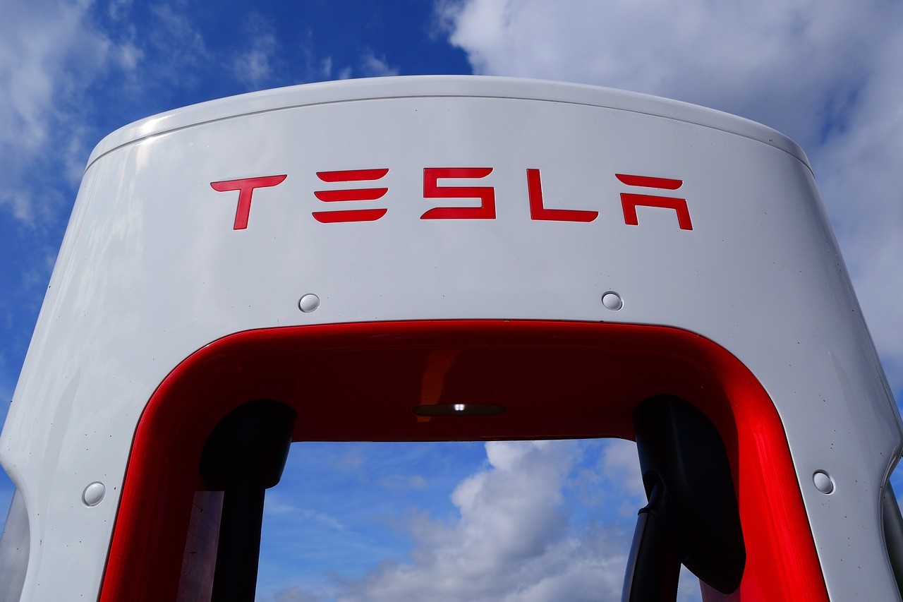 Jak przygotować instalację elektryczną pod ładowarkę EV? Jak przygotować instalację elektryczną pod ładowarkę EV?